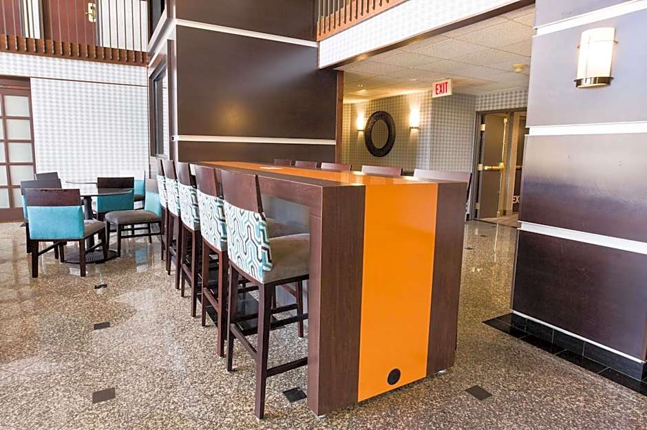 Drury Inn & Suites Greensboro