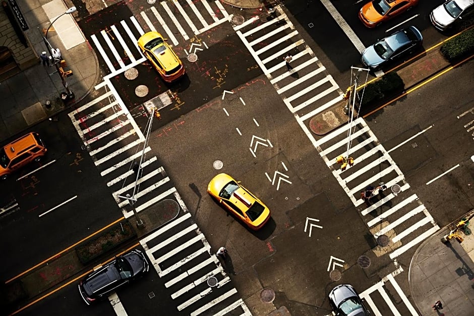 Mondrian Park Avenue