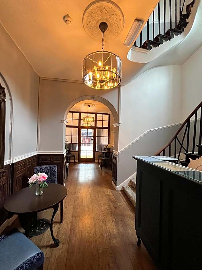 Rothwell House Hotel