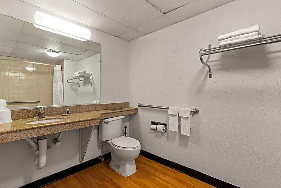 Rodeway Inn Brooklawn