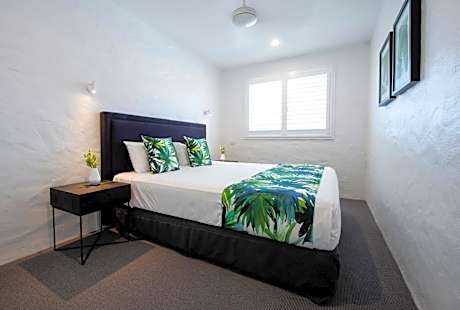 Two Bedroom Beachfront Loft - Deluxe