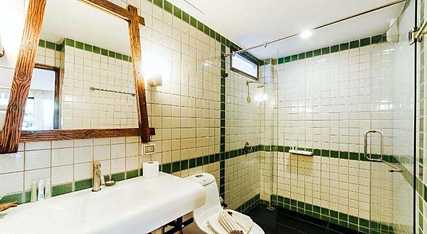 CC’s Hideaway Hotel