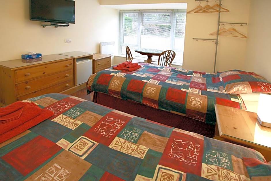 Abacus Bed and Breakfast, Blackwater, Hampshire