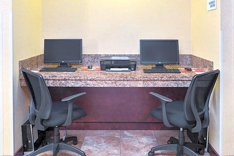 Holiday Inn Express Hotel & Suites Portland - Jantzen Beach By IHG