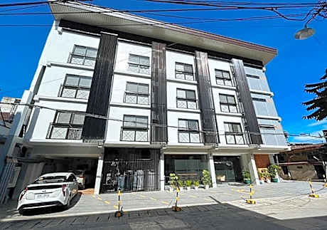 RedDoorz near Southwestern University