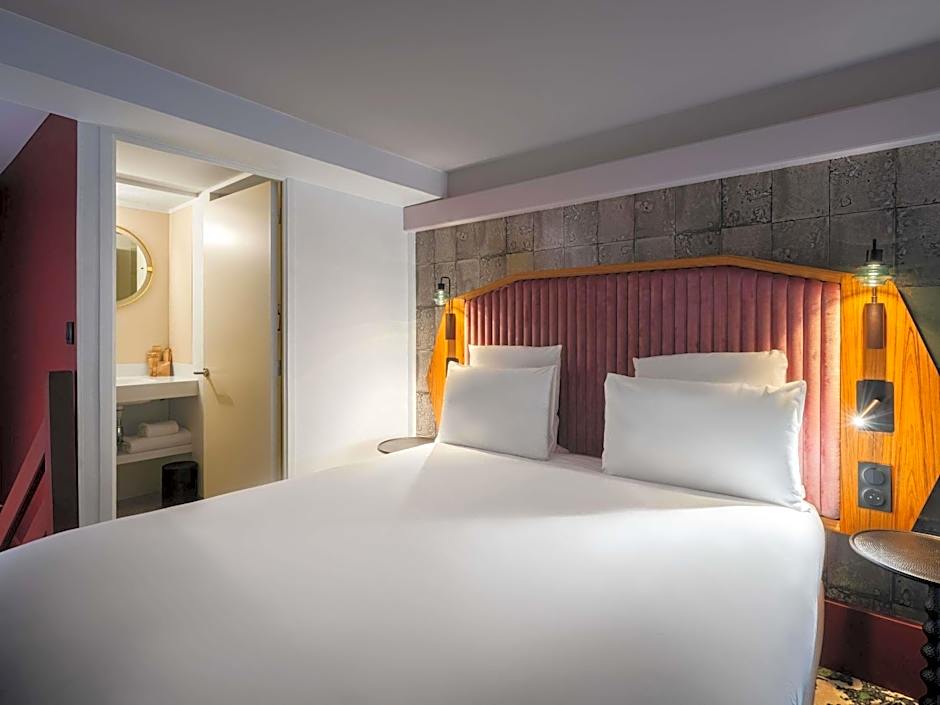 Hotel Maison Louise Lille Centre Handwritten Collection