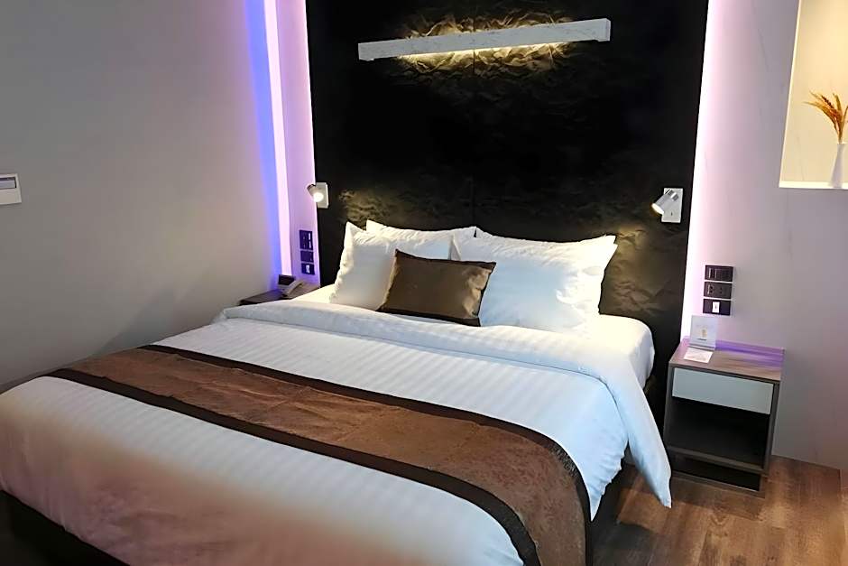 Aspira Gems Center Silom