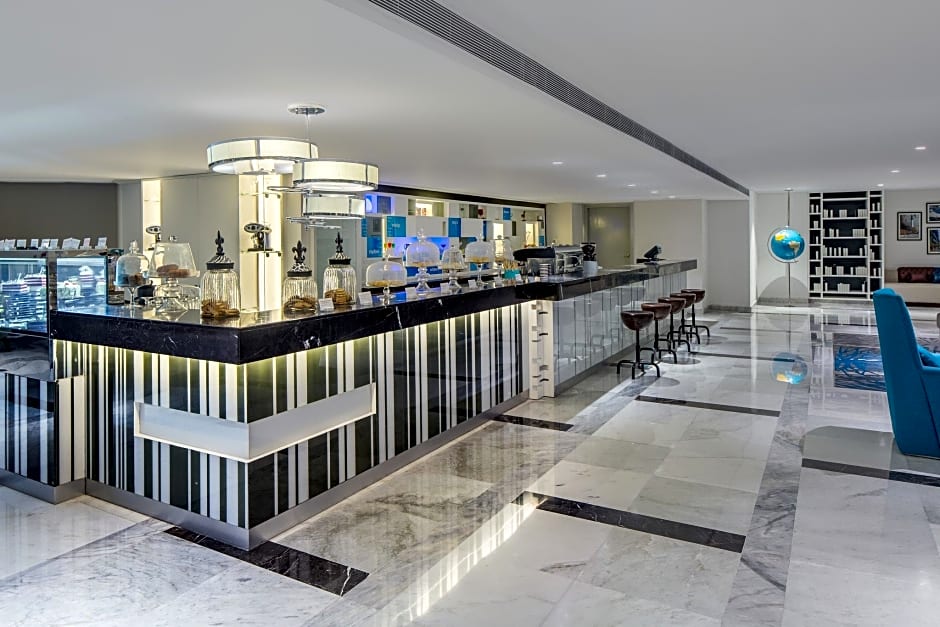 Le Meridien Dhaka