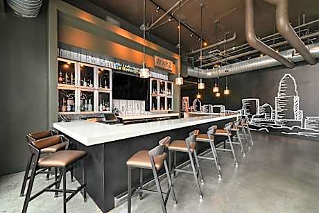 Aloft Charlotte City Center