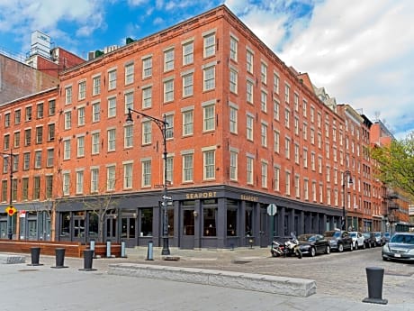 33 Seaport Hotel New York