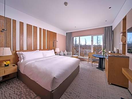 King Room - Mobility Accessible