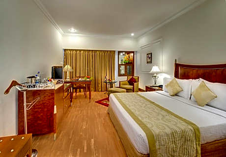 Imperial Premium Double Room with 20% discount on Ala-Carte Food, 10% discount on Beverages, 15% discount on Laundry, 15% discount on Spa