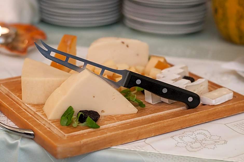 Gosztola Gyöngye-az erdő szállodája