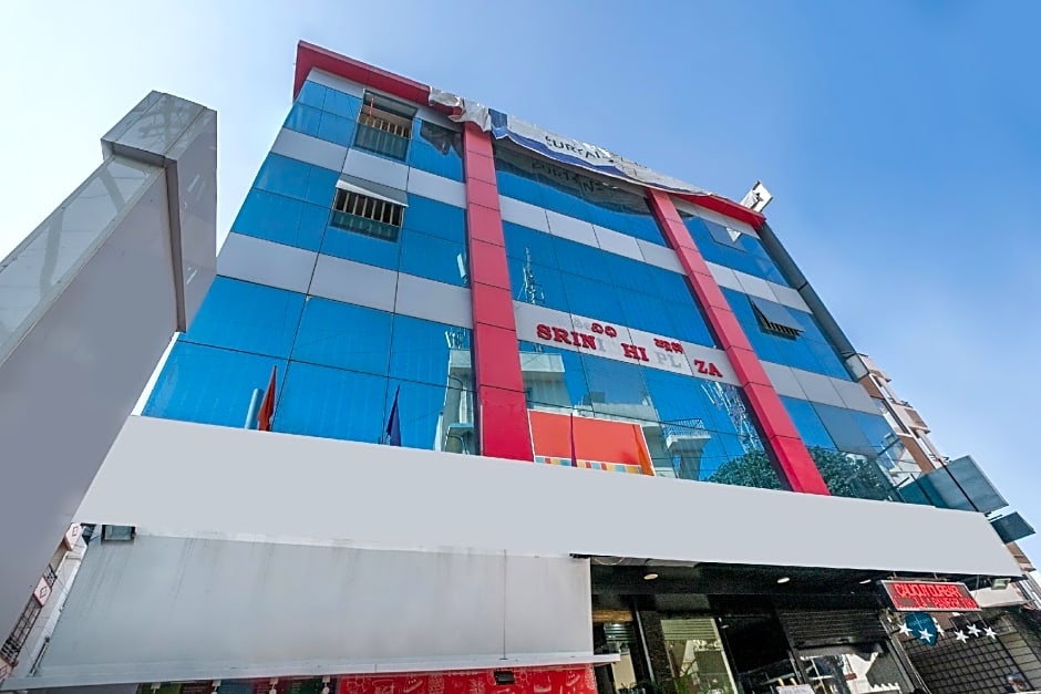 OYO 436 Emirates Suites