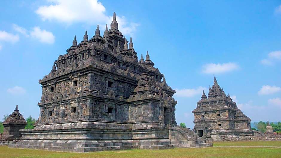 Hotel O Prambanan Near Prambanan Temple