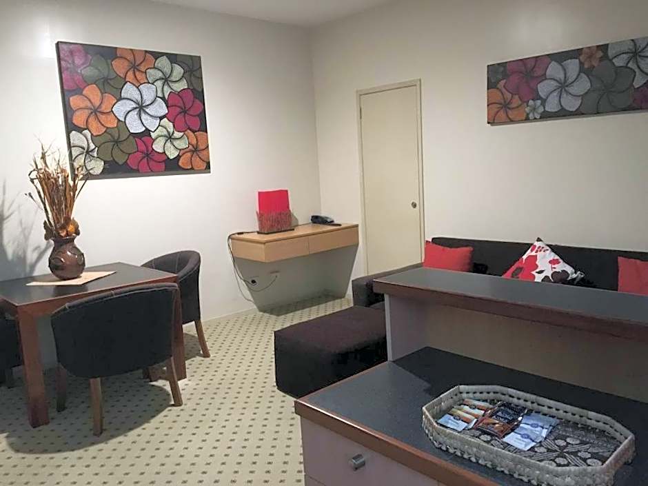 Victoria Palms Hotel