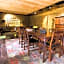 Uvence Arte + Hotel