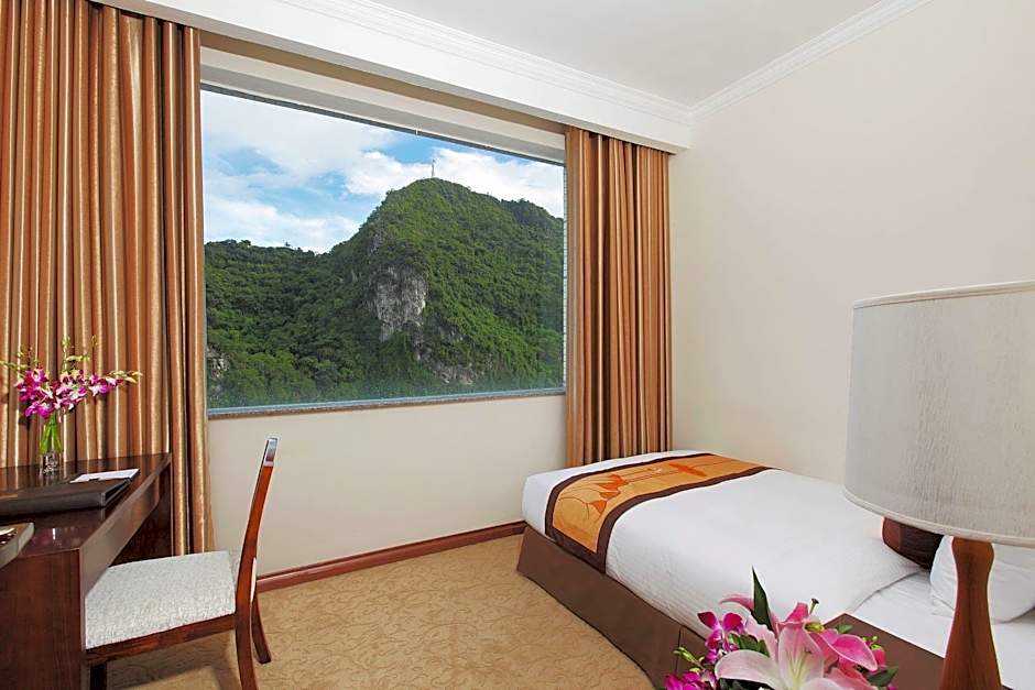 Ha Long DC Hotel