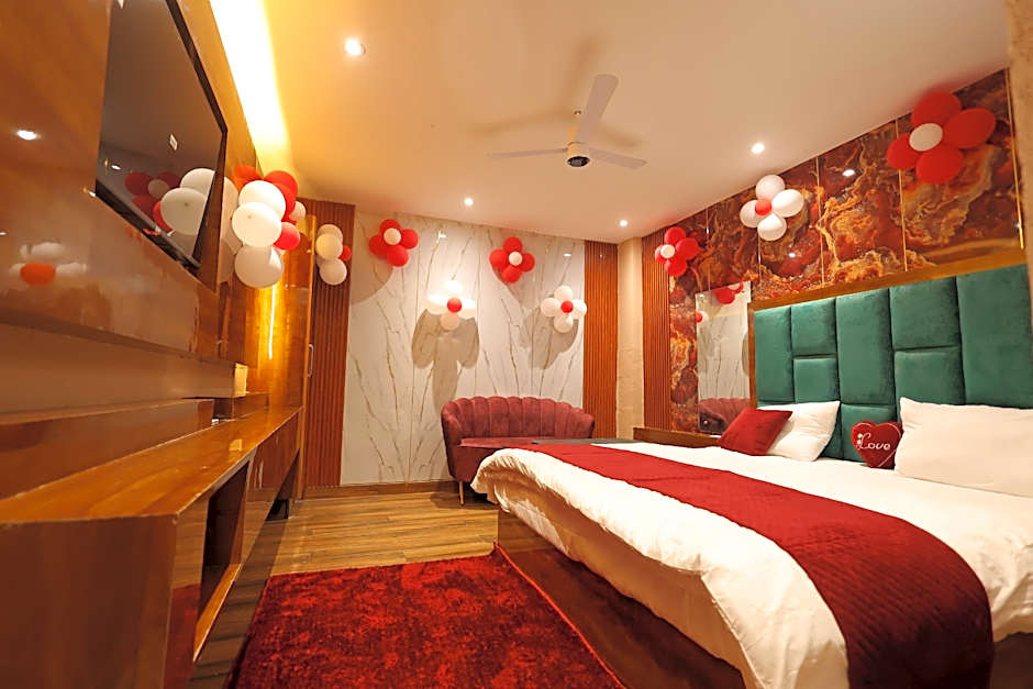 Hotel M2M , Narela