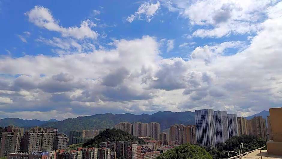 Vienna Hotel Shiyan Shanghai Road