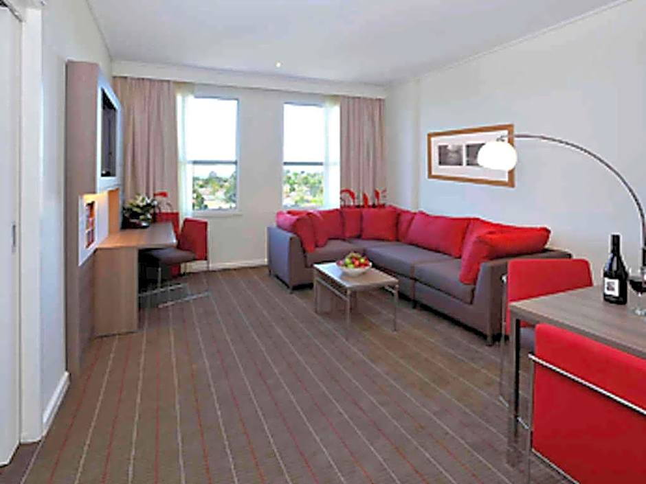 Novotel Glen Waverley Hotel