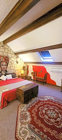 Deluxe Double Room with Castle View
