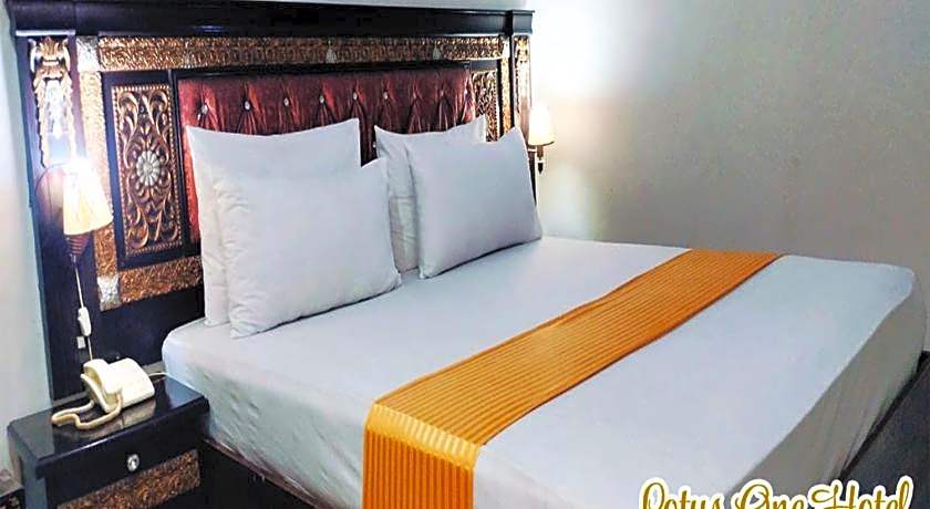 Lotus 1 Hotel 