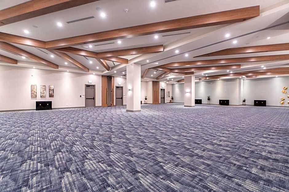 Sandman Signature Dartmouth Hotel & Suites