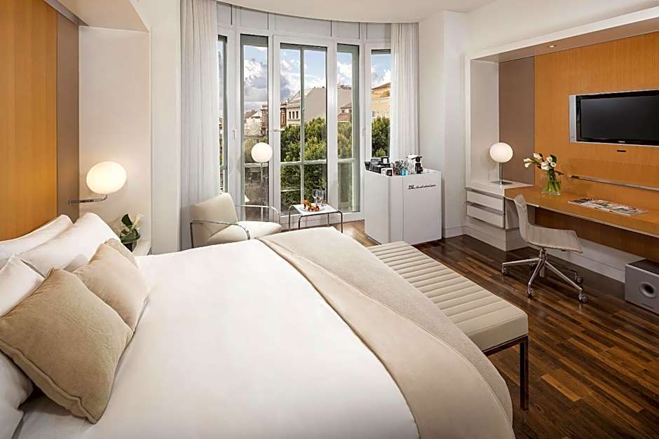 ME Madrid Reina Victoria