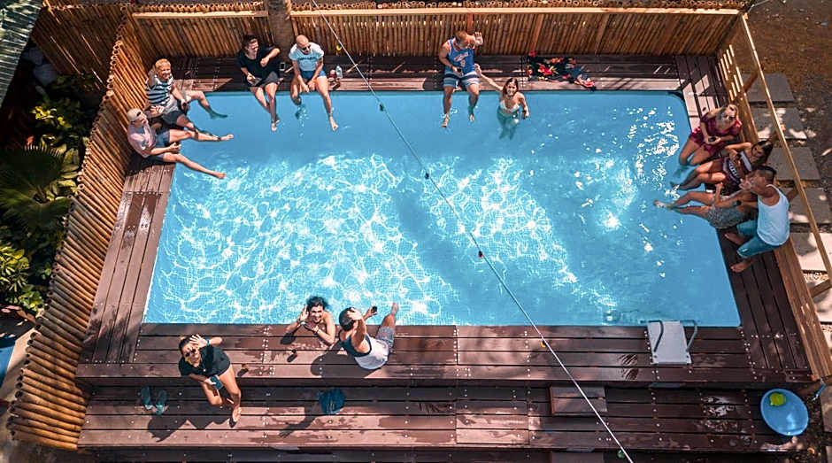 Frendz Hostel Boracay