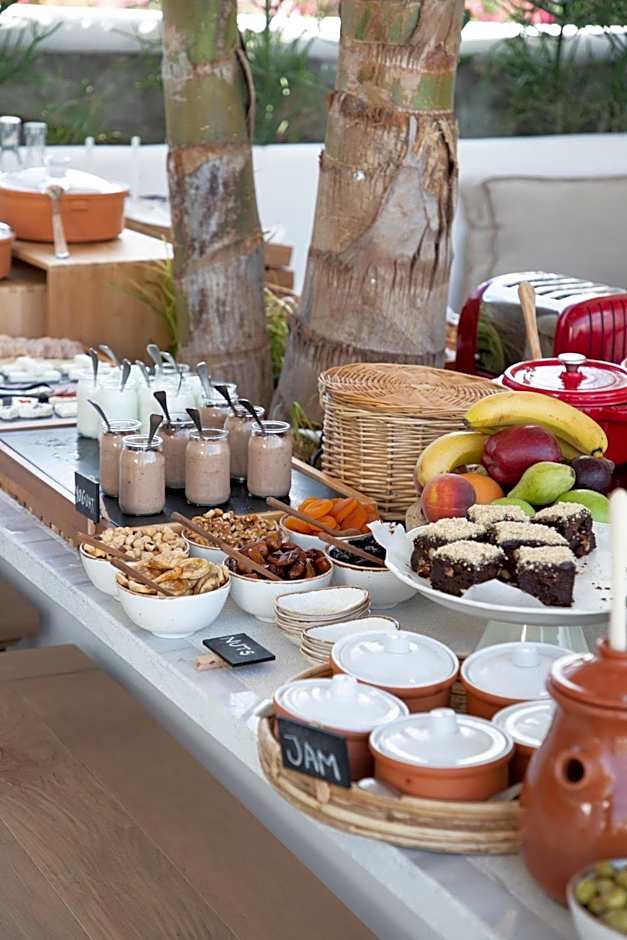 Adorno Beach Hotel and Suites