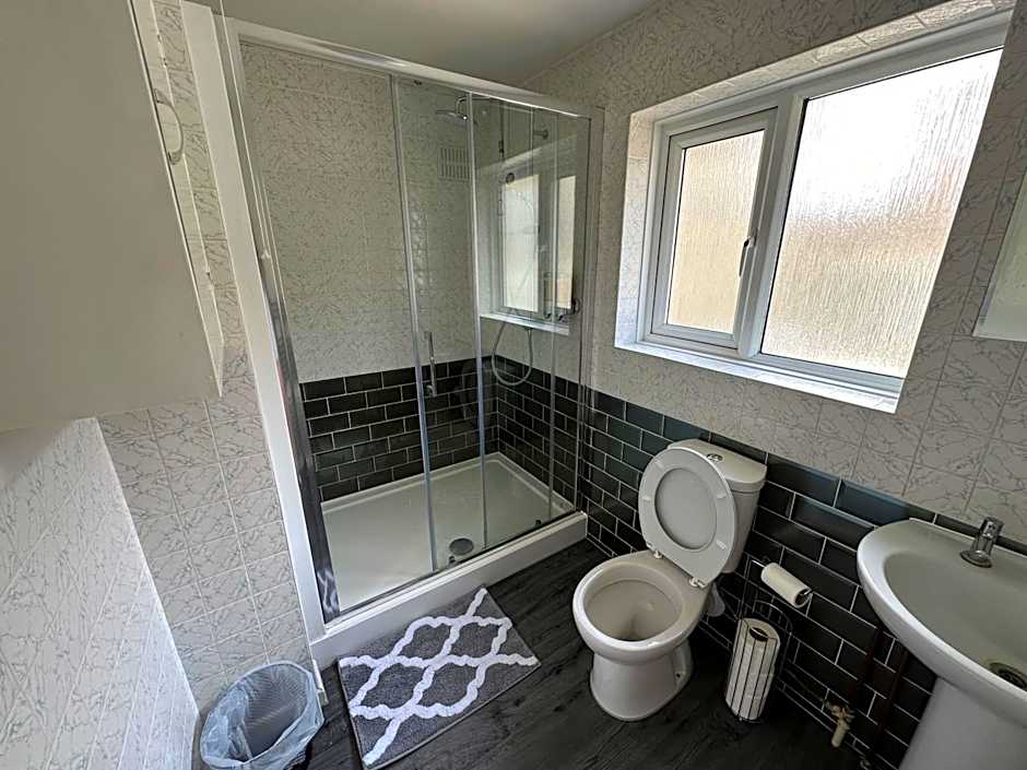 116 Maison Dieu Road Room C in Dover