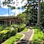 Montville Holiday Apartments
