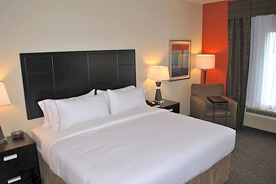 Holiday Inn Express Salem By IHG