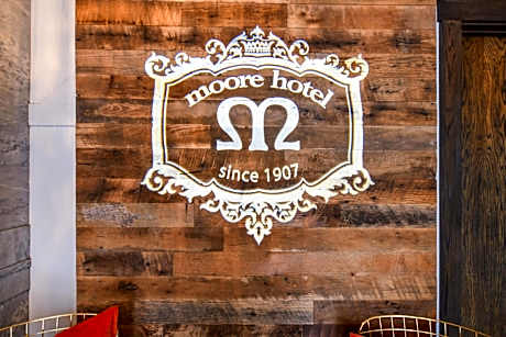 Moore Hotel