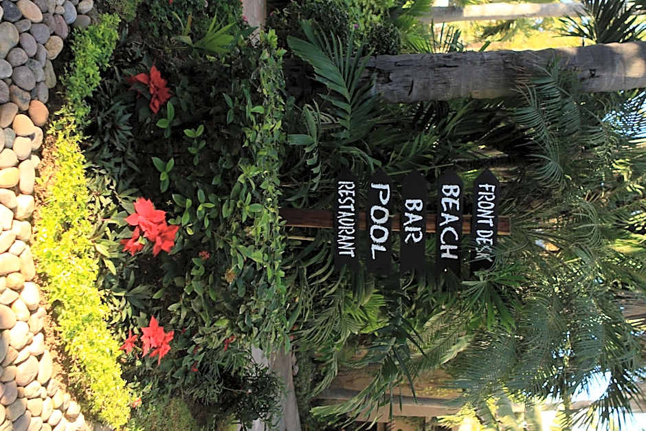 Villas El Rancho Green Resort