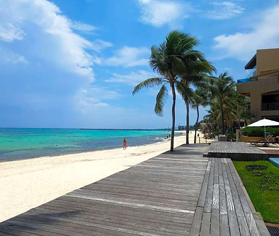 Ocean Front El Faro Reef 304