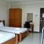 Home Place  Lopburi Hotel