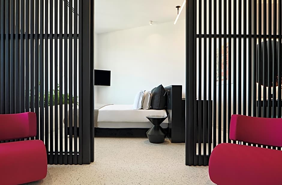 Photo 1 of 11 of Executive Suite