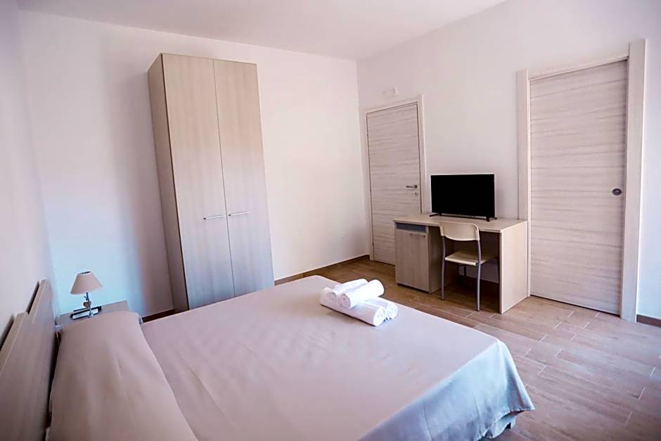 Il Viaggiatore Via Rimini Serapo