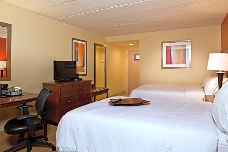 2 Double Beds Nonsmoking