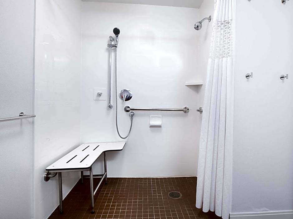 Hampton Inn By Hilton Erie-South