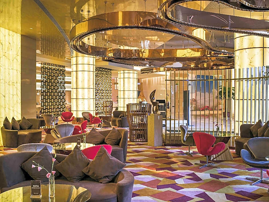 Pullman Linyi Lushang Hotel