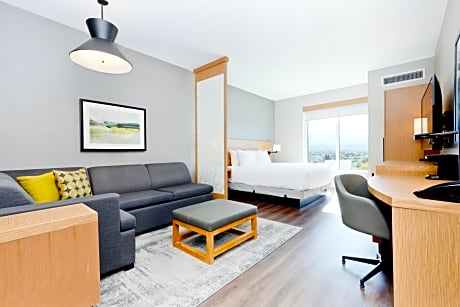 King Room with Sofa Bed - High Floor