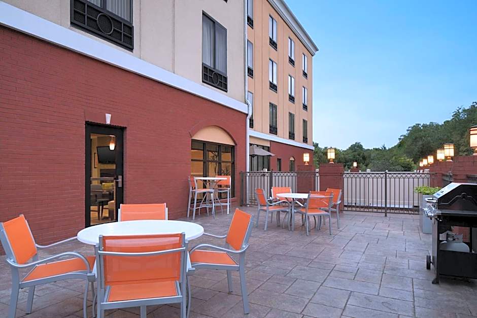 Holiday Inn Express & Suites Knoxville-Clinton By IHG