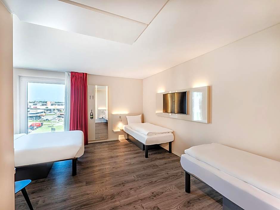 B&B HOTEL Zürich Airport