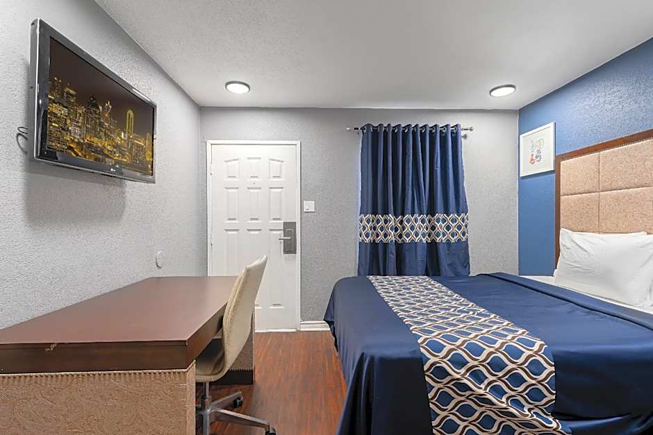 Golden Inn Dallas by Hotel O