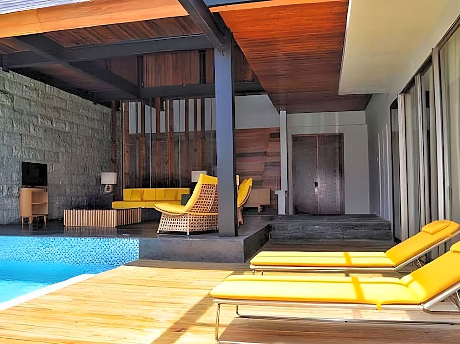 TS SUITES Seminyak Bali