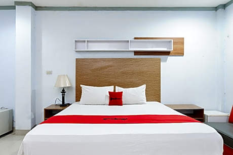 RedDoorz near Mitra Plaza Kota Banjarmasin