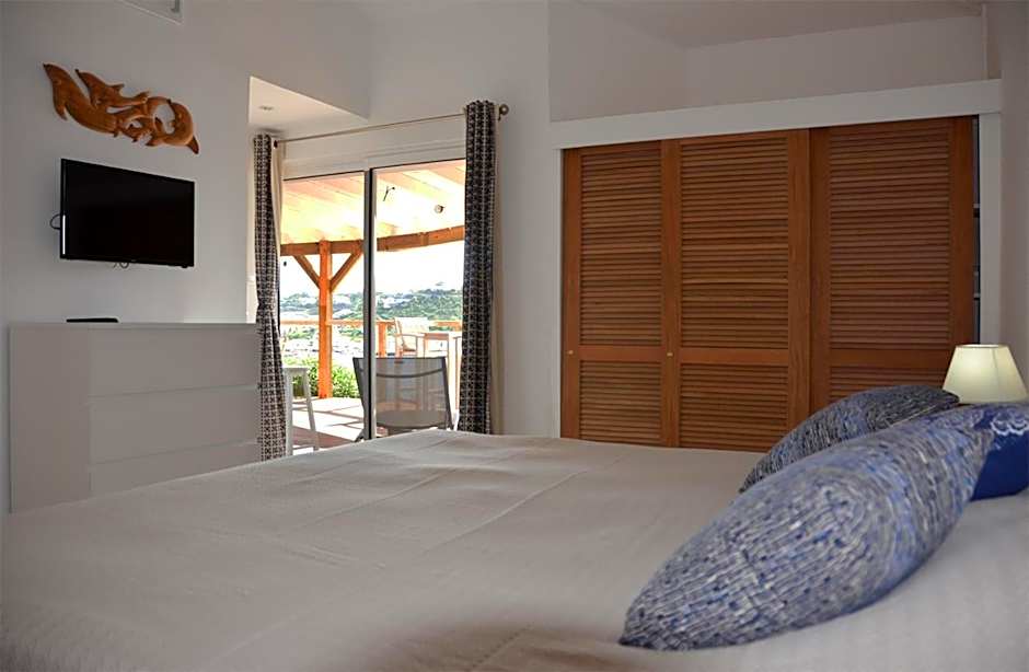 Les Balcons d'Oyster Pond